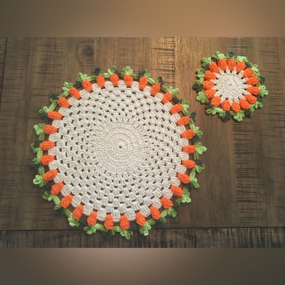 🆕 HANDMADE | Crochet Placemats + Coasters - Set of 6 - Cream with carrots